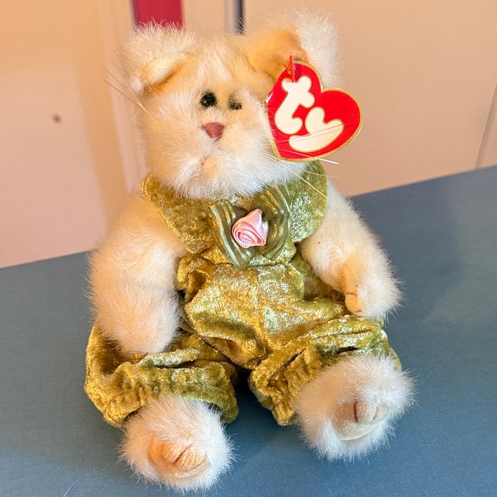 1993 Vintage TY Beanie Baby Attic Treasures Katrina White Cat Plush 8" Jointed